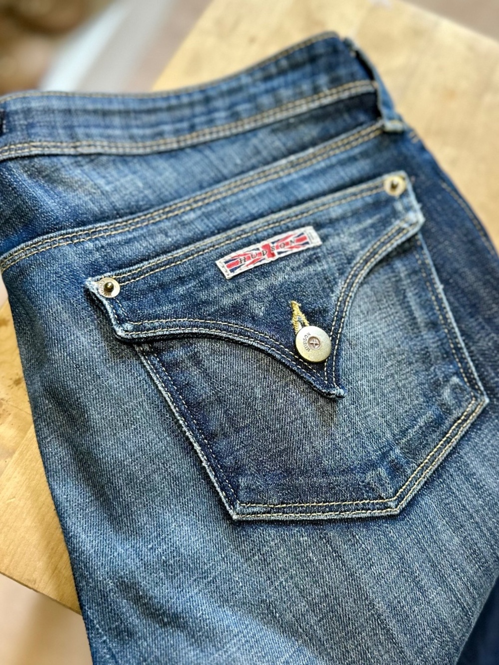 Hudson Straight Leg Jeans size 28